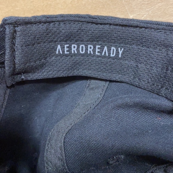 Adidas Aeroready Hat - Picture 5 of 8
